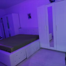Apartament două camere, hotel em Uricani