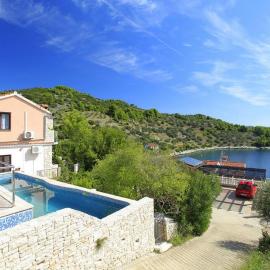 Seaside family friendly house with a swimming pool Cove Mikulina Luka, Korcula - 20116