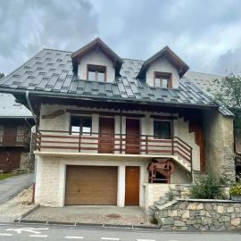 Deux appartements individuels de 8 personne à 200 mètres des remontées mécaniques au centre du village