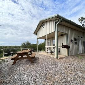 Inspiration Cabin at Lake Godstone, hotell i Jacksboro