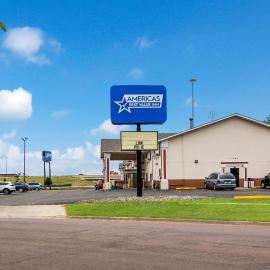 Americas Best Value Inn Fargo, hotel v destinaci Fargo