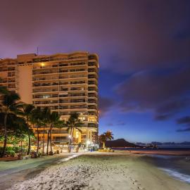 Castle Waikīkī Shore