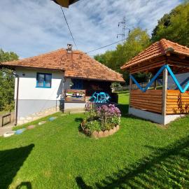 Seosko domaćinstvo Alababa, hotel Kosjerićben