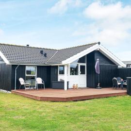 8 person holiday home in Løkken-By Traum