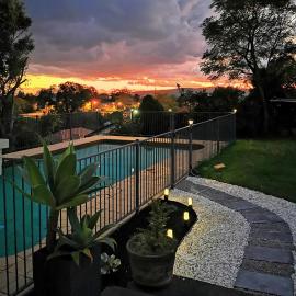 Rare Find! 5-Bedroom Home with Pool and Pool Table, Hotel in Muswellbrook
