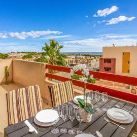 2 Bedroom Gorgeous Apartment In Orihuela, hotel in Orihuela