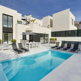 Polop Luxury Villa - by Welcomely