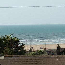 Contemporary one bed studio. Sea views and parking, hotel in Westward Ho