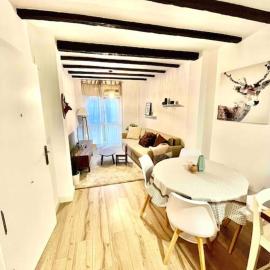 Apartamento recién reformado dos plantas, hotel u gradu Santa Cilia de Jaca