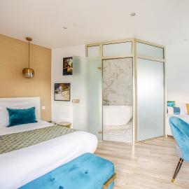 Queens Boutique Hotel
