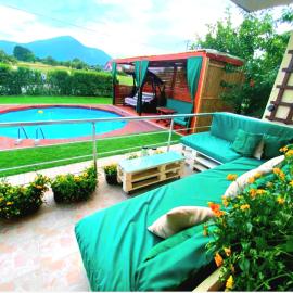 Villa Saturea, hotell i Boljevac