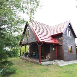 Holiday home with fireplace and private garden