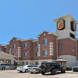 Super 8 by Wyndham Austin/Airport South, hotelli kohteessa Austin