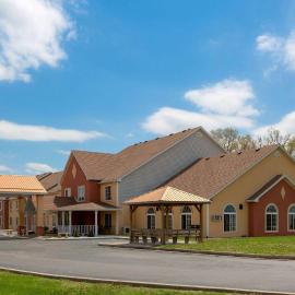 Eldon में, होटल Super 8 by Wyndham Lake of the Ozarks