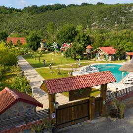 Dachas Cove Hotel, hotel em Ağva