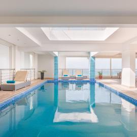 Al Hail Waves Hotel Managed By Centara, hotel u gradu Seeb