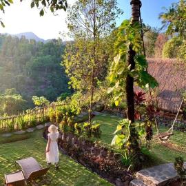 Eco Hut by Valley and 7 Waterfalls