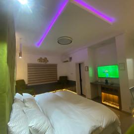Timeless Apartment Oniru, hotel di Lagos