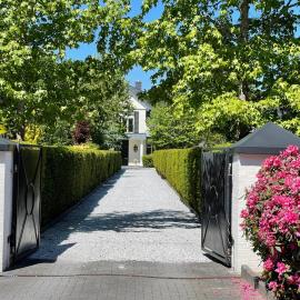 Villa Julian Mansarde, hotel a Aurich