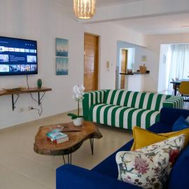 Lovely condo at Blue Sea Tower near Juan Dolio beach, hotel in Juan Pedro
