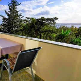 Nice Apartment In Dramalj With Wifi