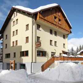 Hotel Biancaneve, hótel í Sauze dʼOulx