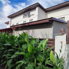 Zest hotel & spa, hotel din Oral