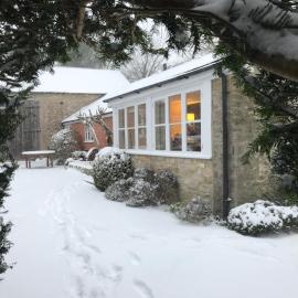 Norburton Hall Cottages, hotel a Bridport