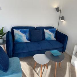 Close to beach. Two bed compact flat.: Hunstanton şehrinde bir otel
