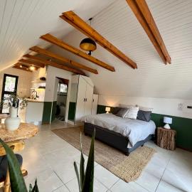 Cosy City Cottage, hotel in Gaborone