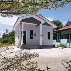 Wanna Homestay, hotel in Jertih