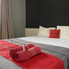 RedDoorz near RSUD Margono Purwokerto 3，普禾加多的飯店