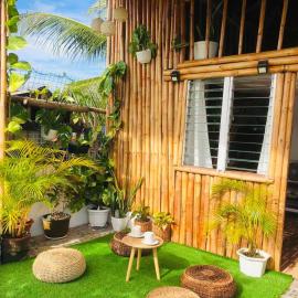 Joyful Hut with Netflix and Perfect Sunrise View Maya, Daanbantayan: Bulalaqui şehrinde bir otel