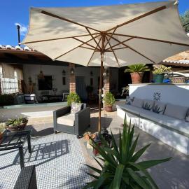 Fantastic Private Villa with pool near Ardales and Caminito del Rey, ξενοδοχείο σε Ardales