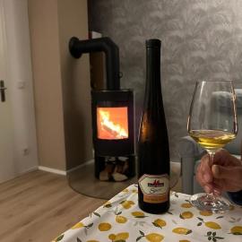 gemütliche Wohnung mit Kamin - Sunny Hill Holiday Home、Echternacherbrückのホテル