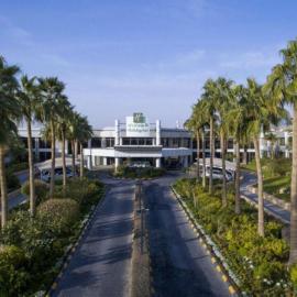 Holiday Inn Riyadh Izdihar by IHG، فندق في الرياض