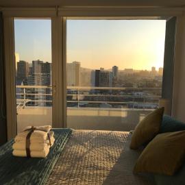 Elegante y acogedor departamento con gran vista, cercano a todo, hotel en Concepción