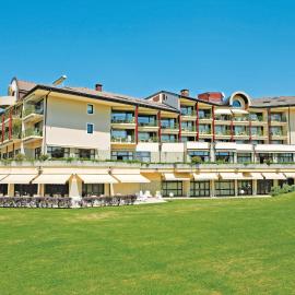 Hotel *** & Spa Vacances Bleues Villa Marlioz, hótel í Aix-les-Bains