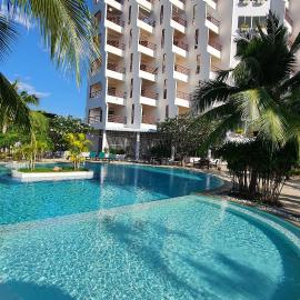 SEA SAND SUN CONDOMINIUM RAYONG Double Superior Condo with seaview - 7th floor free wifi, hotel en Rayong