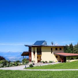 Ferienwohnung Weitblick, hotel en Pill
