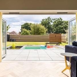 Luxury House close to Forest with outdoor Bath