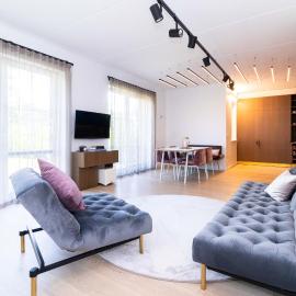 The Tourist 2BD/2BH APT, terrace+parking, by Cohost