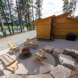 Cozy Duplex Unit - Beautiful Lake Views, מלון בValley
