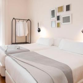SANMARTINA HOTEL โรงแรมในBecerril de Campos