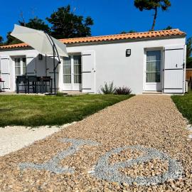 Maison neuve au calme idéale pour 4 voyageurs, khách sạn ở Les Sables Vignier