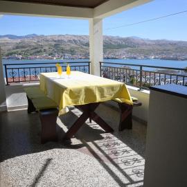 Apartments Pavicic Marija, hotel in Pag