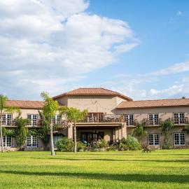 Sueños Resort, hotel u gradu Valje da Gvadalupe