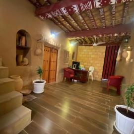 Bait Aljabal Hospitality Inn, hotel sa Al Ḩamrāʼ