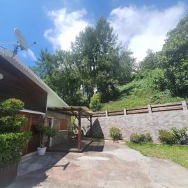 Le Jaboticaba, hotel u gradu Salazie