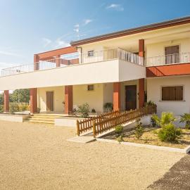 Tenuta Gurgo, хотел в Битонто